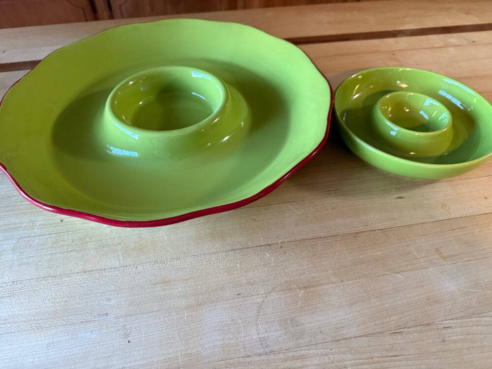 Tastefully Simple 14" & 7" Salsa Chip Dip Bowls